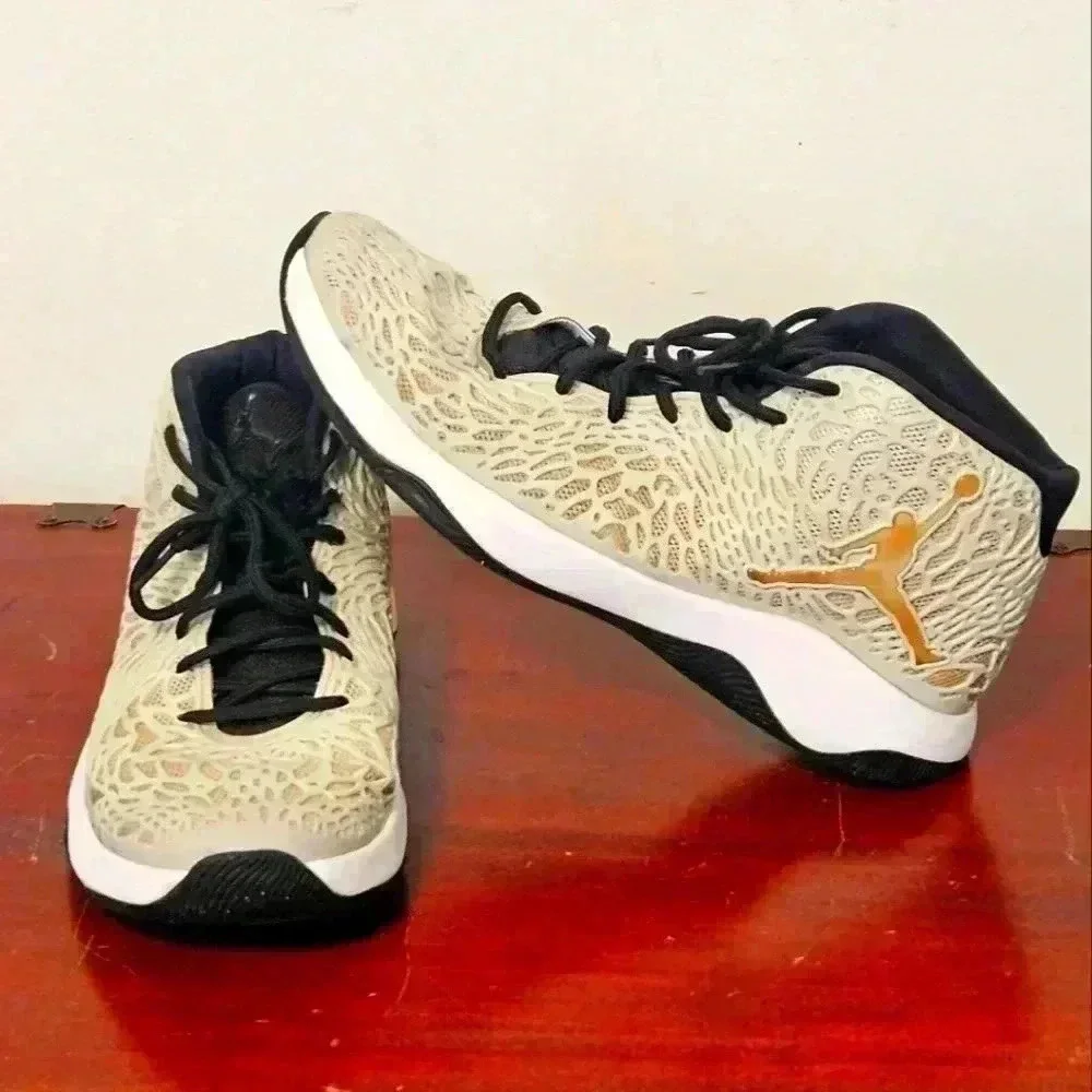 Jordan Ultra Fly Metallic Copper Coin Men’s Sneakers